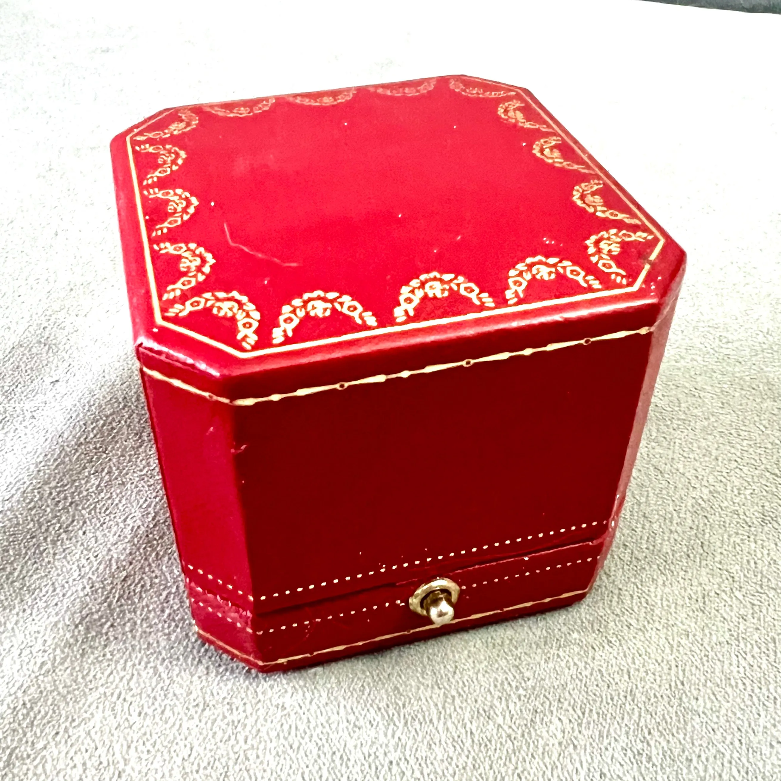 CARTIER Ring Box 2.40x2.40x2.10 inches