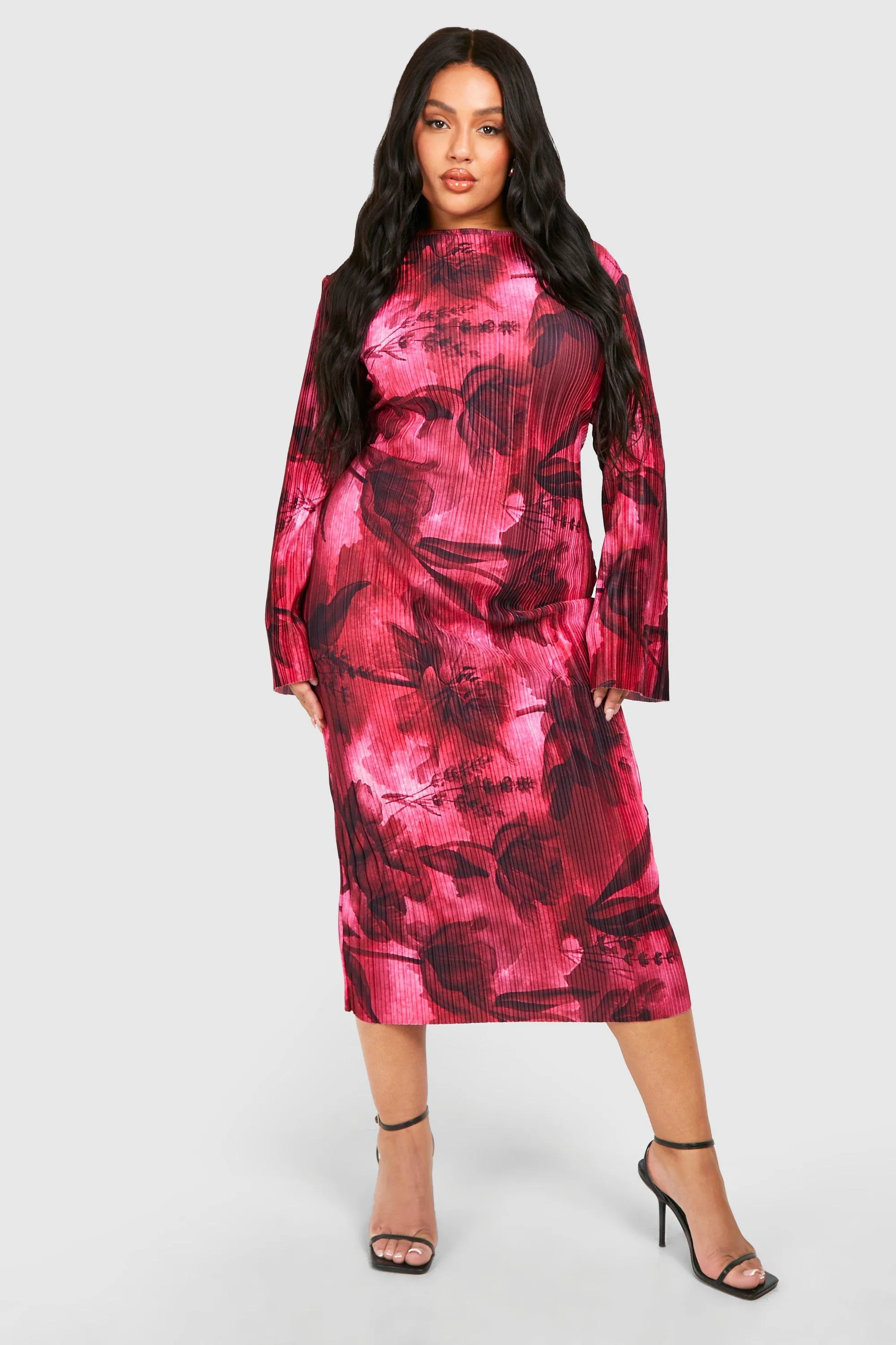 Dresses | Plus Plisse Floral Print Flare Sleeve Midaxi Dress | boohoo