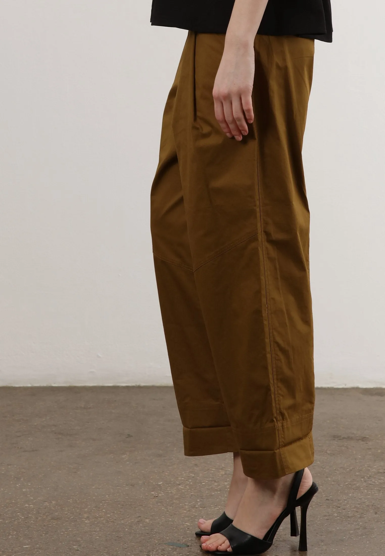 GLEAM TROUSERS ECRU OLIVE