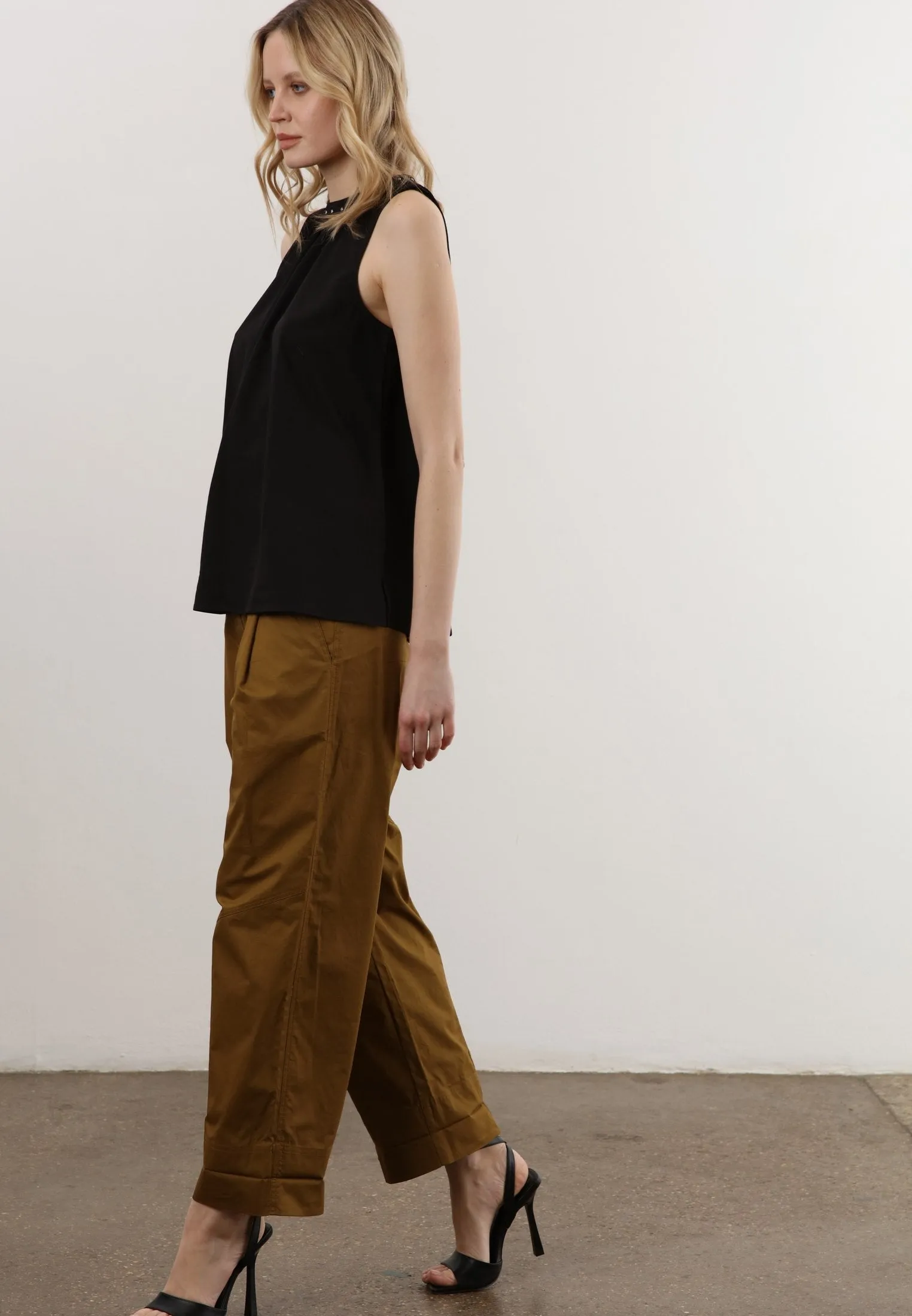 GLEAM TROUSERS ECRU OLIVE