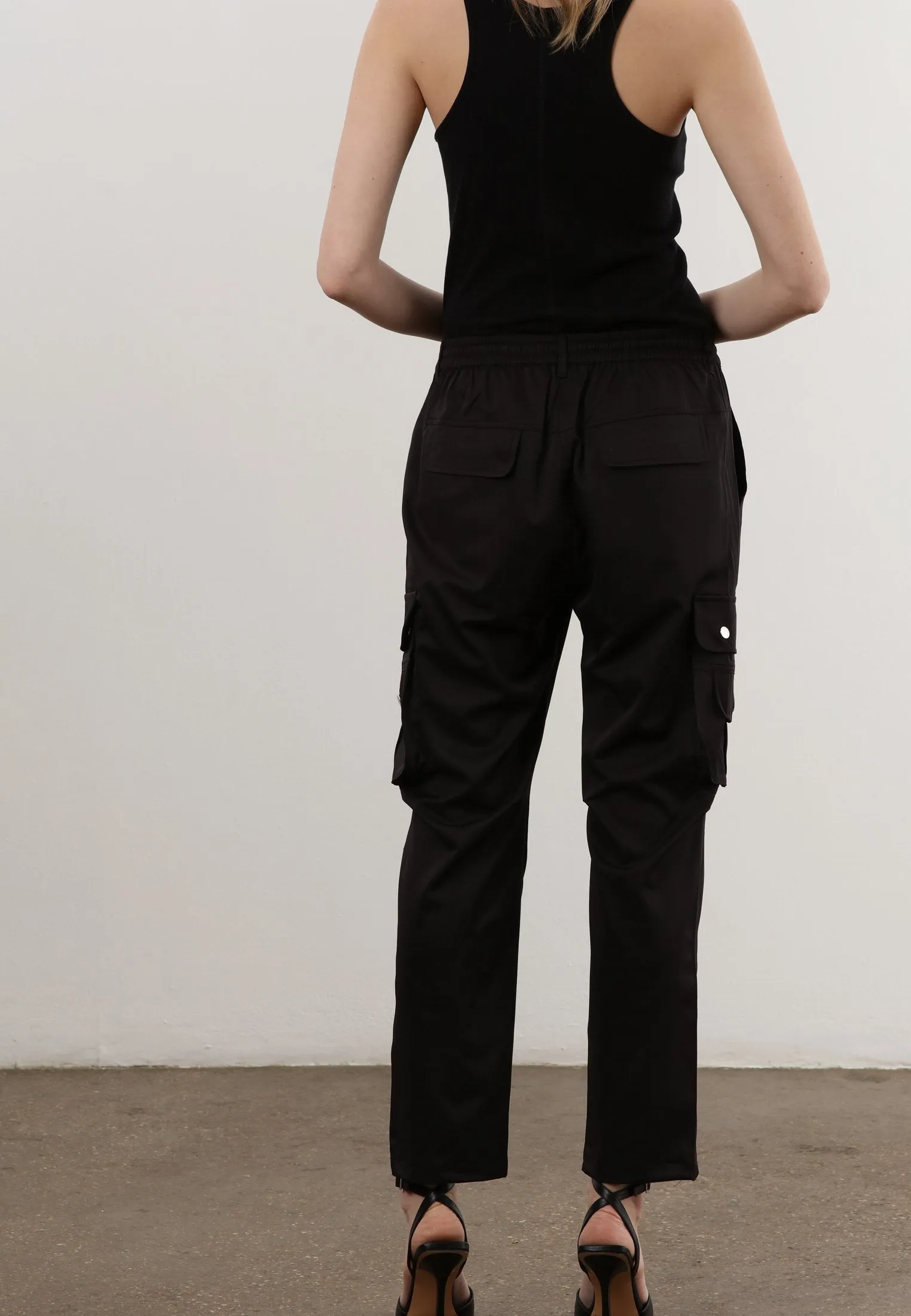 GRADIENT TROUSERS BLACK