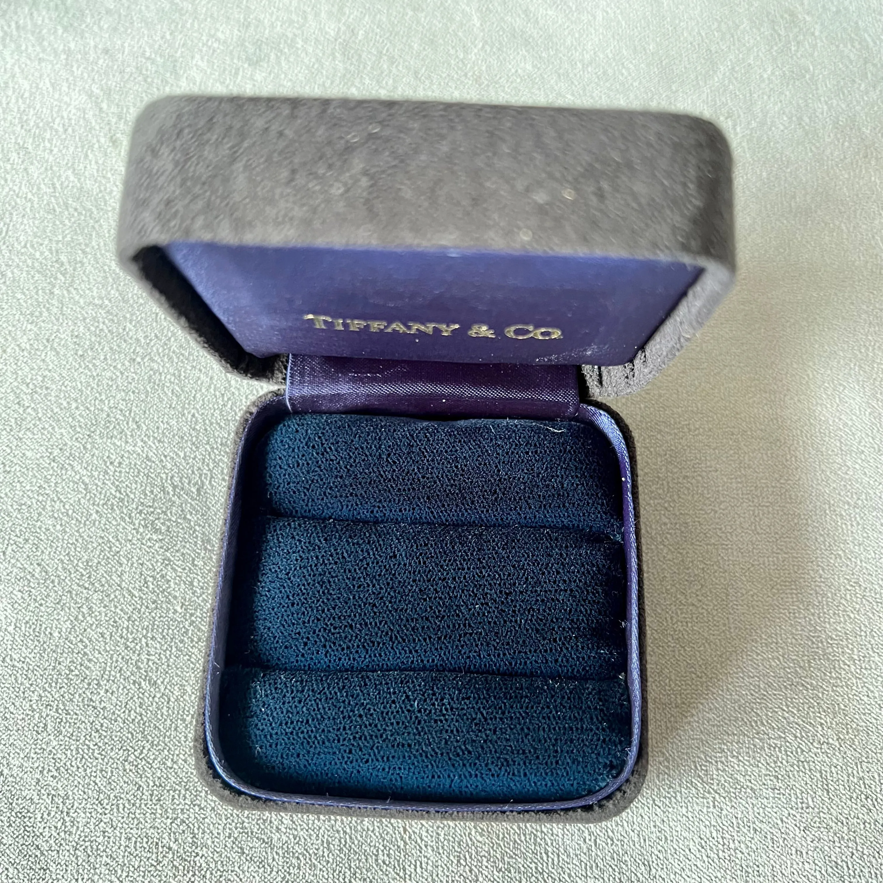 TIFFANY & CO. Double Alliance Ring Box + Outer Box 3.25x3.25x1.90 inches