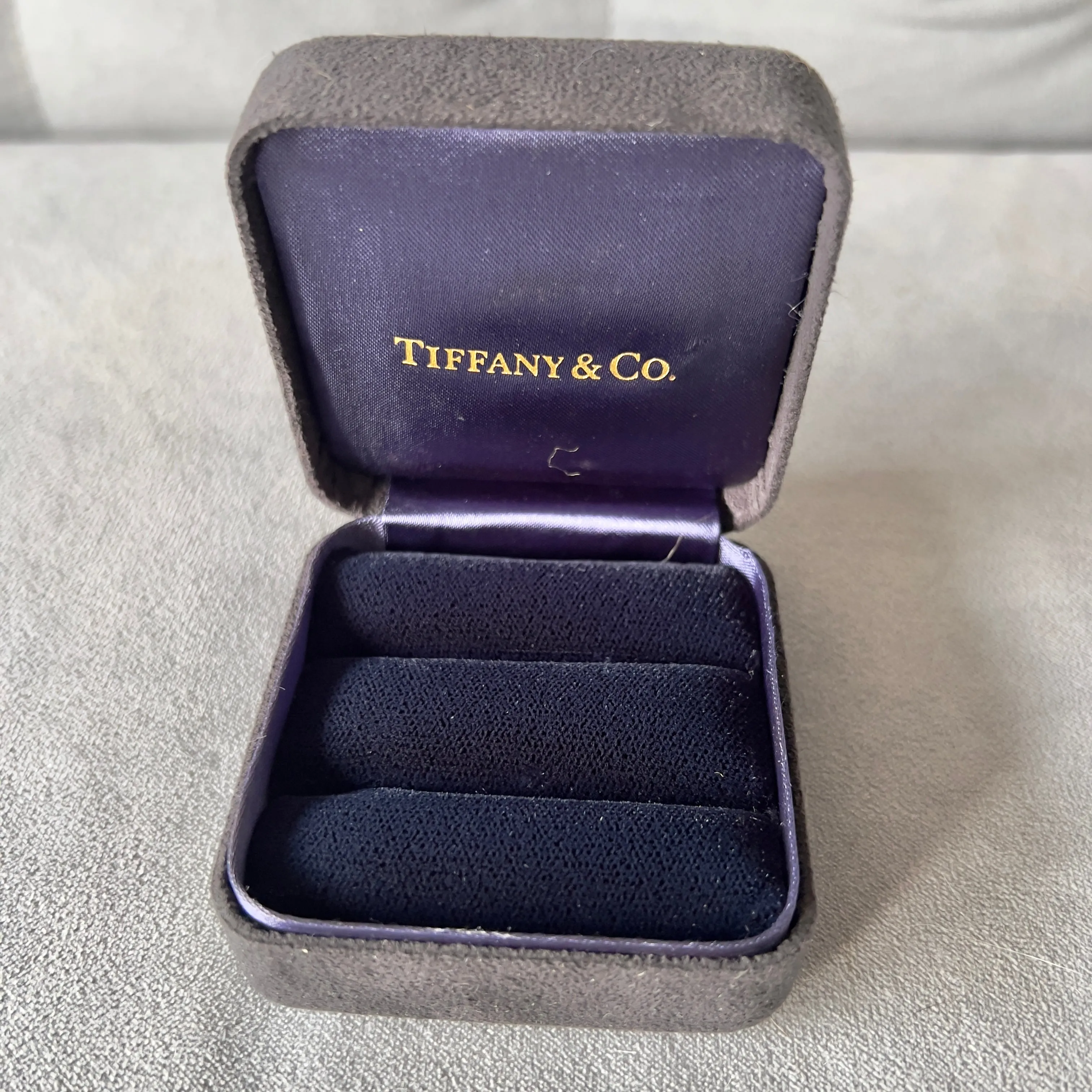 TIFFANY & CO. Double Alliance Ring Box 2.75x2.75x1.5 inches