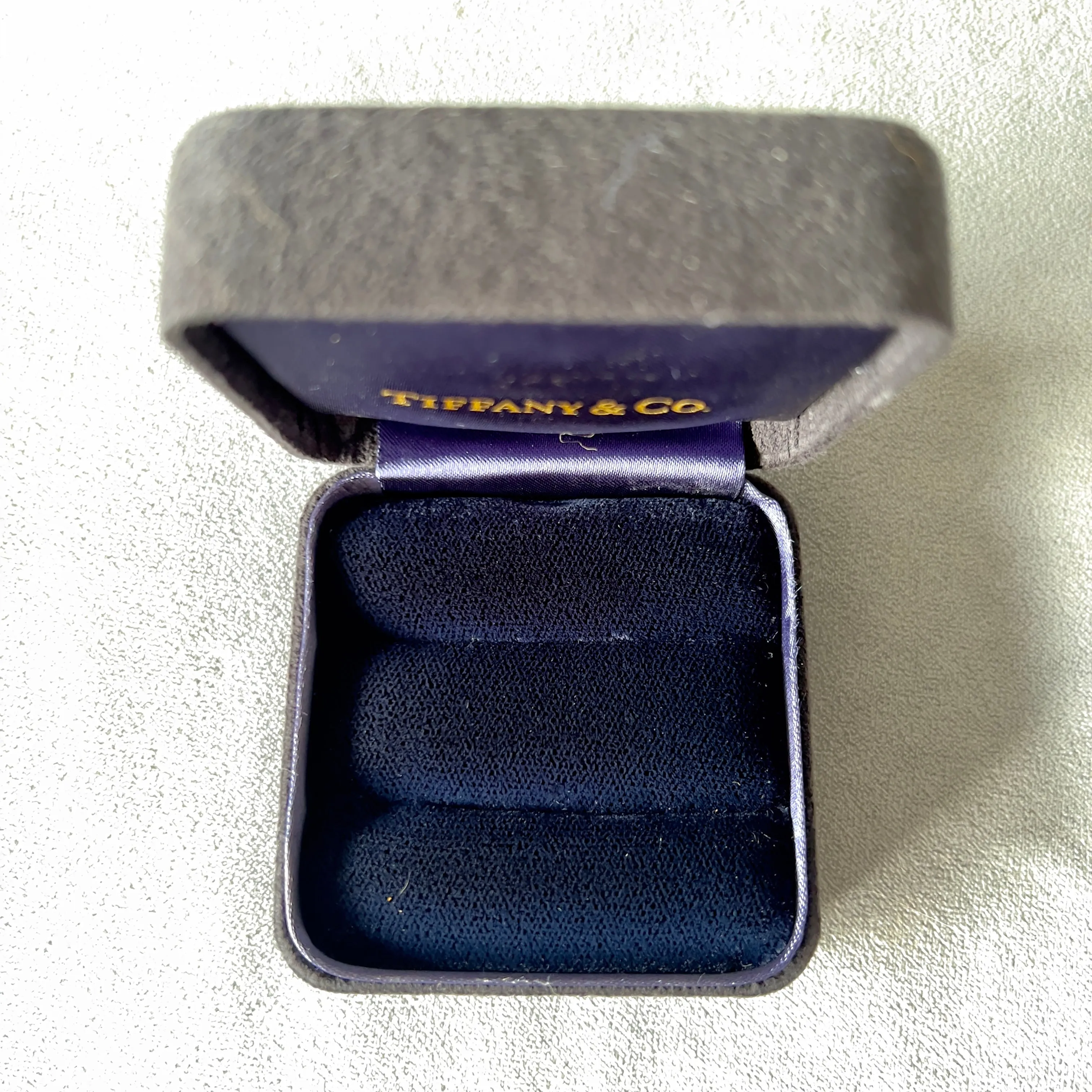 TIFFANY & CO. Double Alliance Ring Box 2.75x2.75x1.5 inches