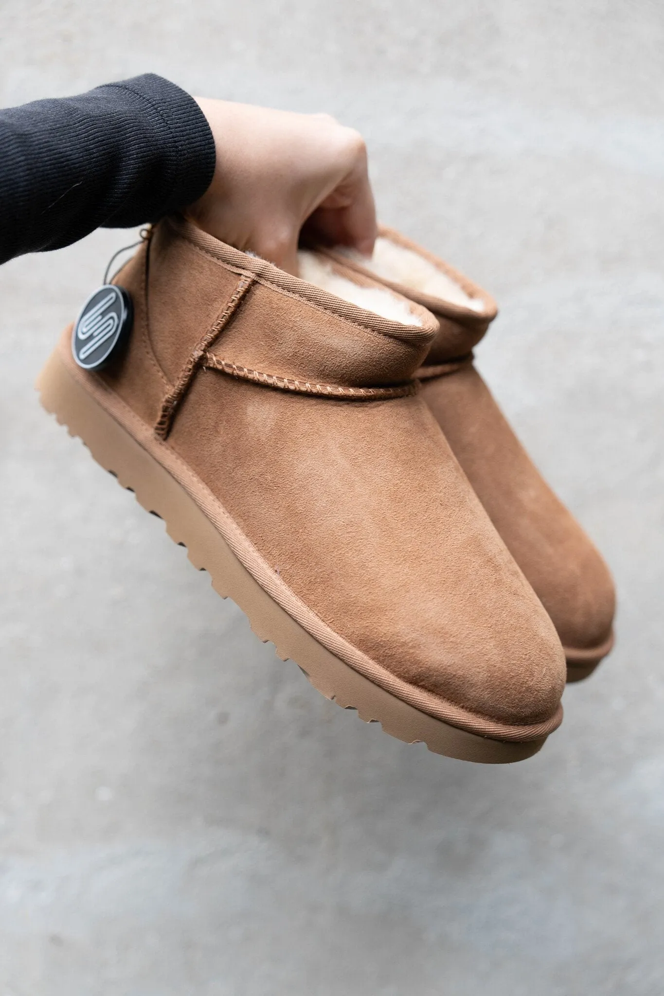 UGG Classic Ultra Mini 'Chestnut'